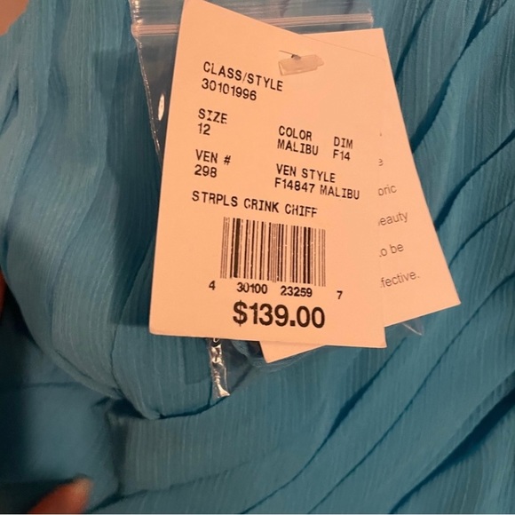 David’s Bridal Bridesmaid dress - style F14847 - size 12 - NEW w/tags - Malibu - Picture 3 of 10